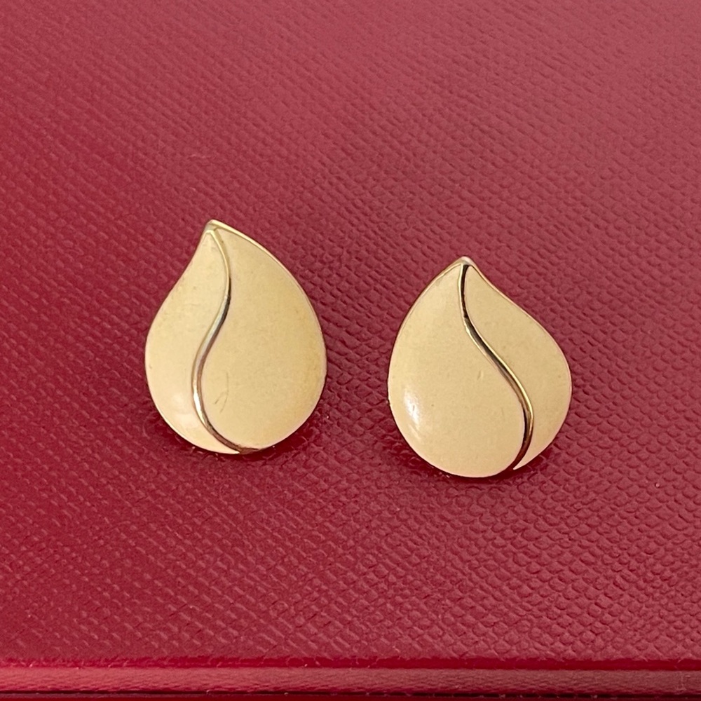 Trifari vintage earrings.